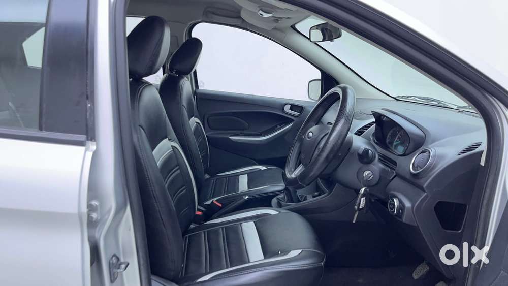 Ford Figo Petrol Titanium, 2016, Petrol