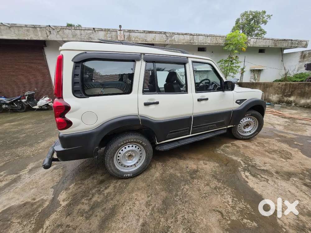 Mahindra Scorpio Classic 2023