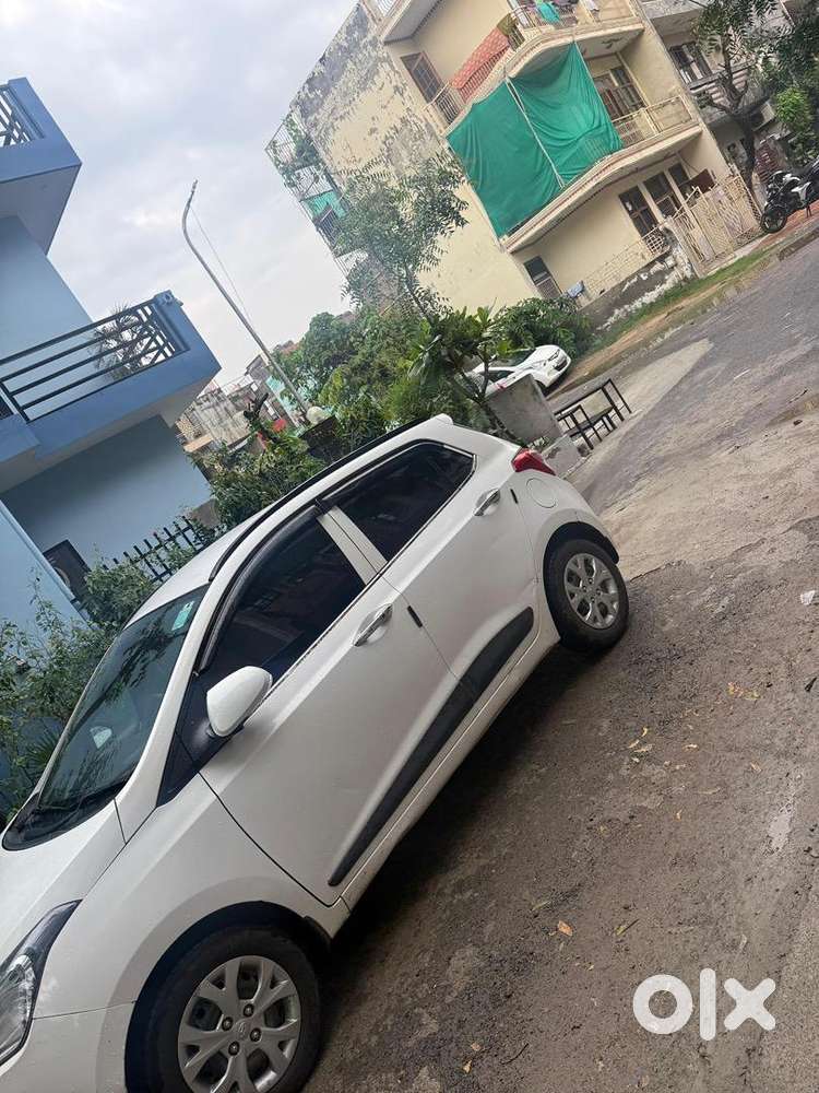 Hyundai Grand I10 2014 Cng & Hybrids Well Maintained