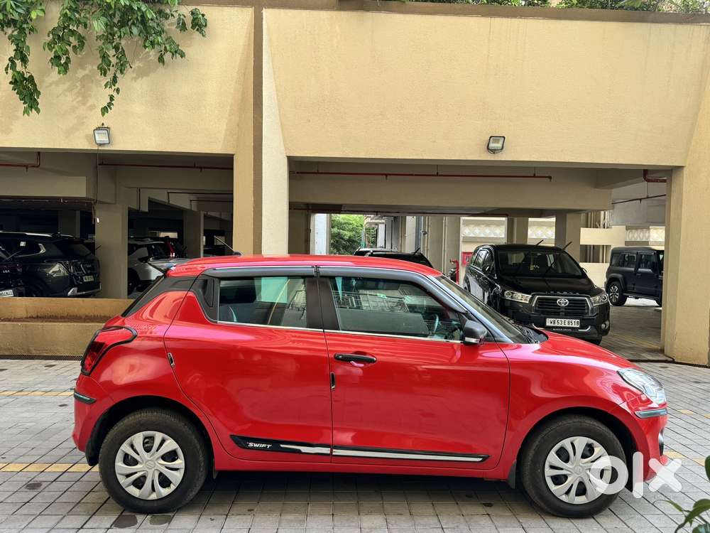 Maruti Suzuki Swift 1.2 Vxi (o), 2023, Petrol