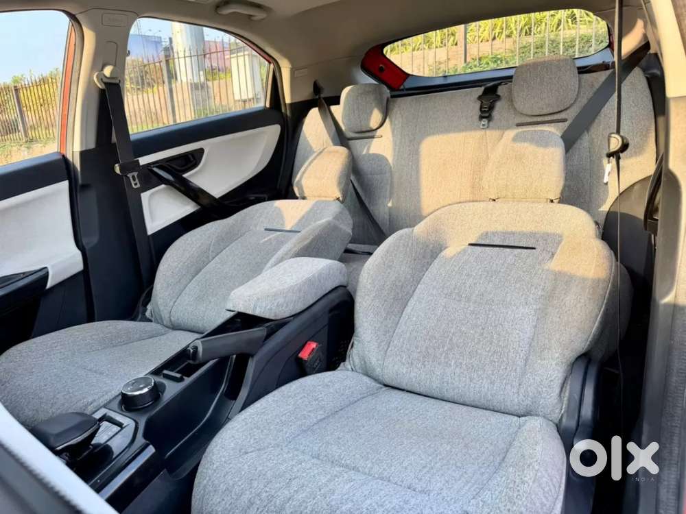 Tata Curvv Pure Plus S 1.2 Revotron Petrol 7dca, 2025, Petrol