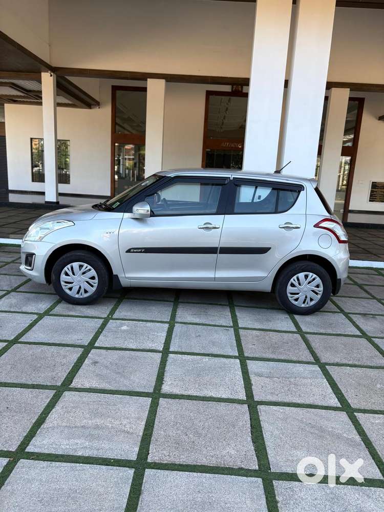 Maruti Suzuki Swift Vxi + Manual, 2015, Petrol