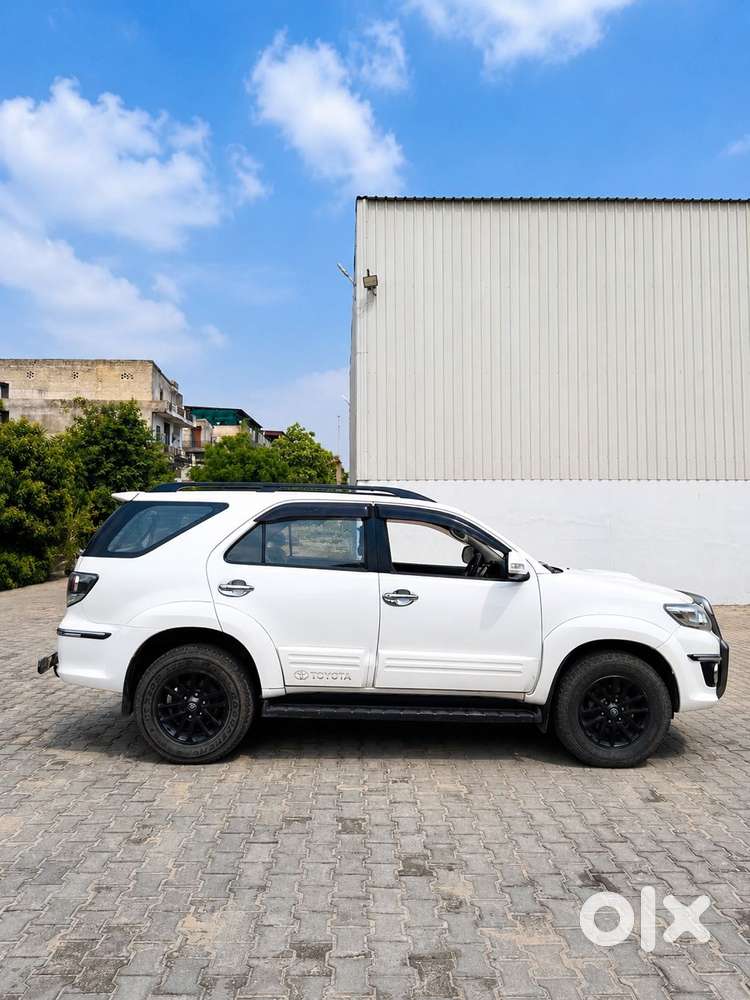Toyota Fortuner 3.0 4x4 Manual, 2015, Diesel