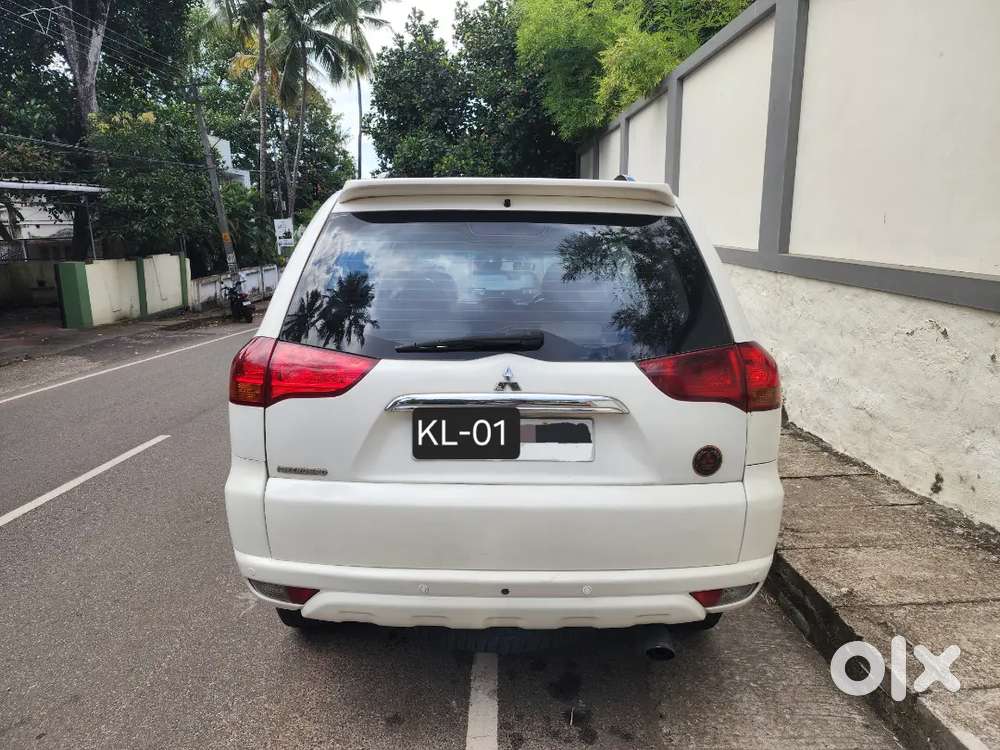 4x4 Mitsubishi Pajero Sport Dec 2014