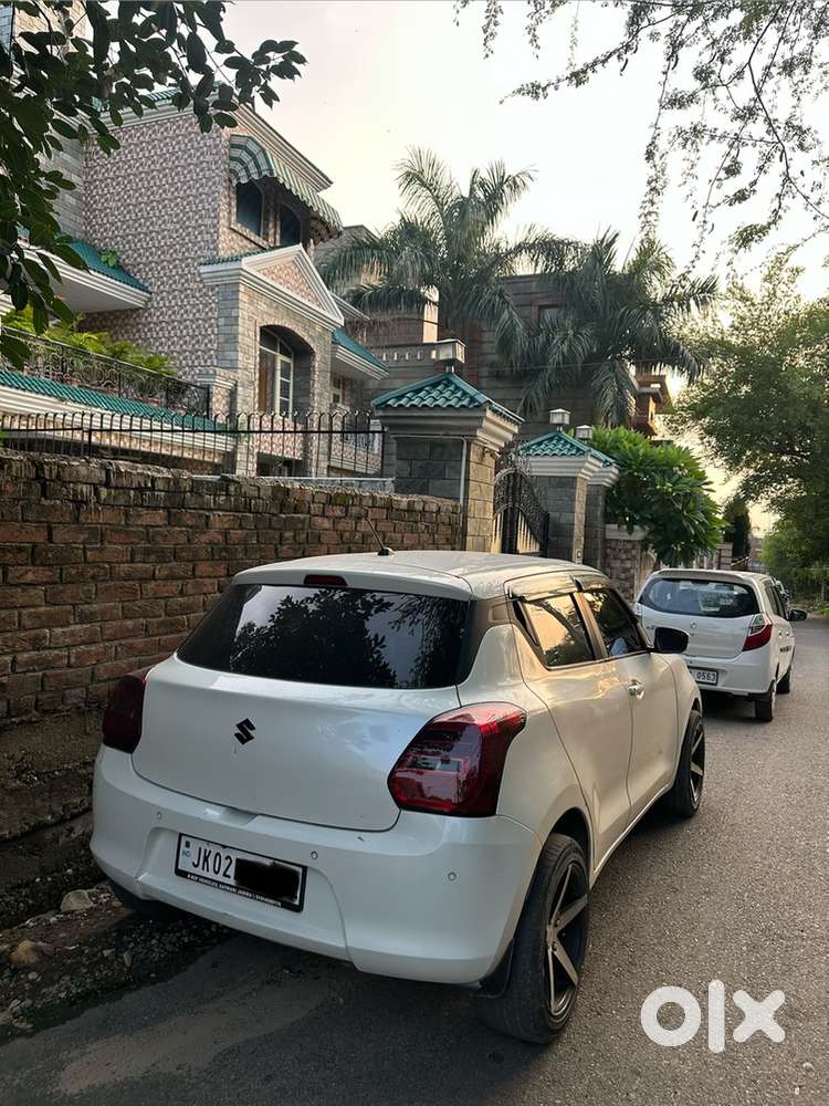 Maruti Suzuki Swift Petrol 2024