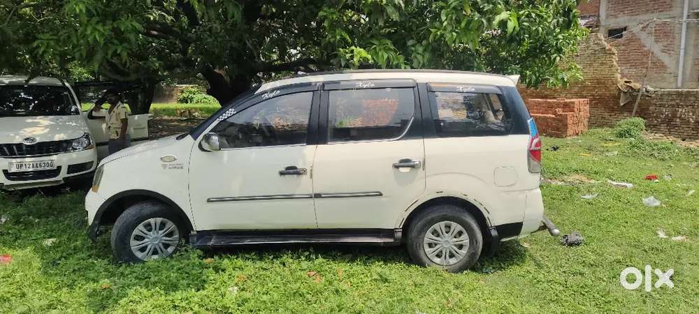Mahindra Xylo 2016
