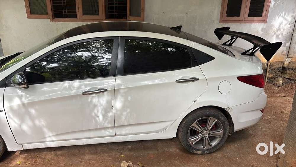 Hyundai Verna 2011 Diesel 100000 Km Driven