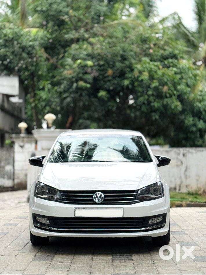 Volkswagen Vento 1.2 Tsi Highline At, 2017, Petrol