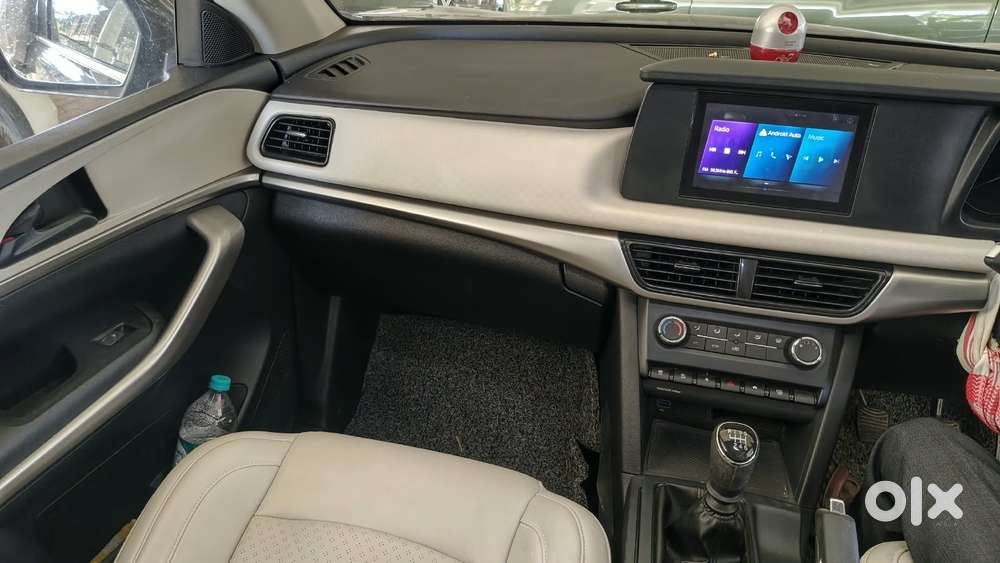 Mahindra Xuv700 2.2 Mx Diesel Mt 5 Str, 2026, Diesel