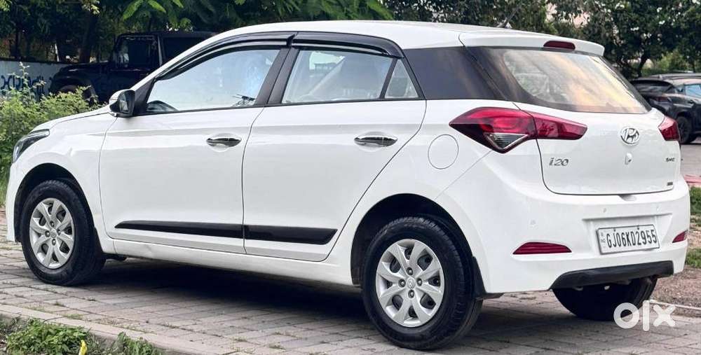 Hyundai Elite I20 Sportz (o) 1.2, 2016, Petrol