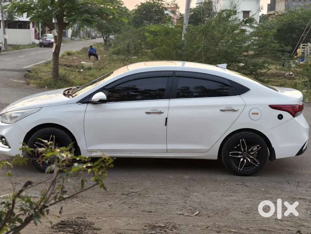 Hyundai Verna 2018 Petrol 119000 Km Driven With Cng And New Tyer