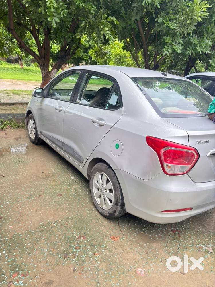 Hyundai Xcent Petrol Manual 2014