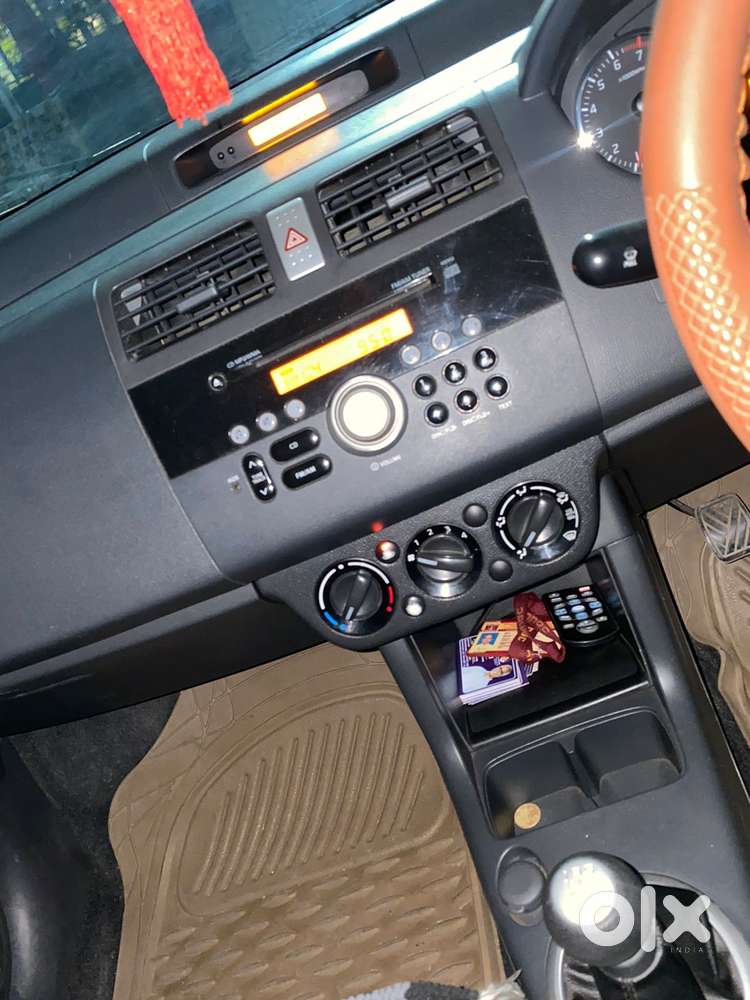 Maruti Suzuki Swift Dzire 1.2 Vxi Bsiv, 2012, Petrol