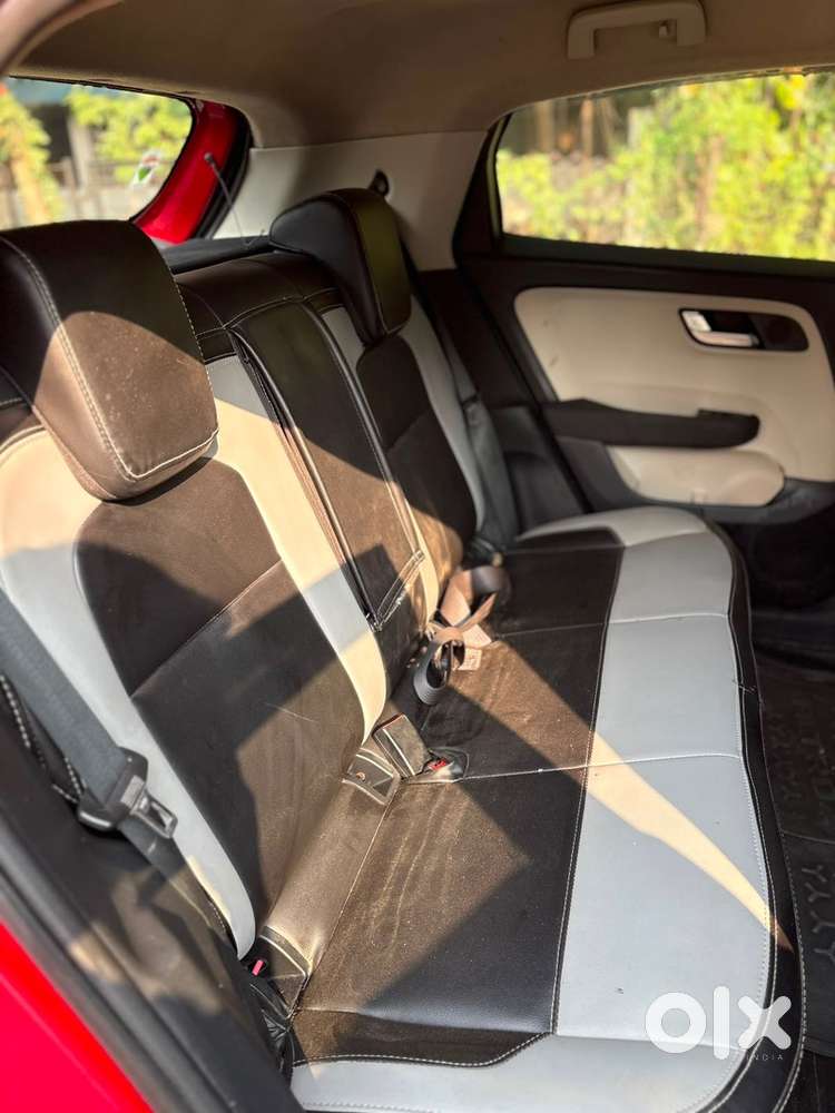 Tata Altroz Petrol 2021