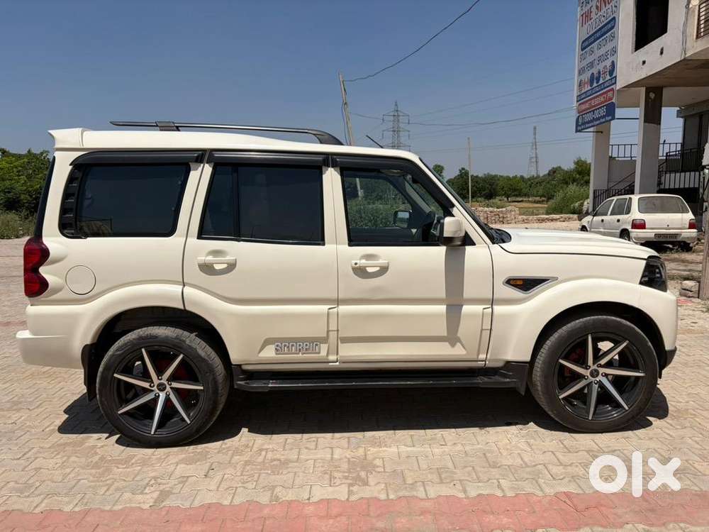 Mahindra Diesel Car 2021