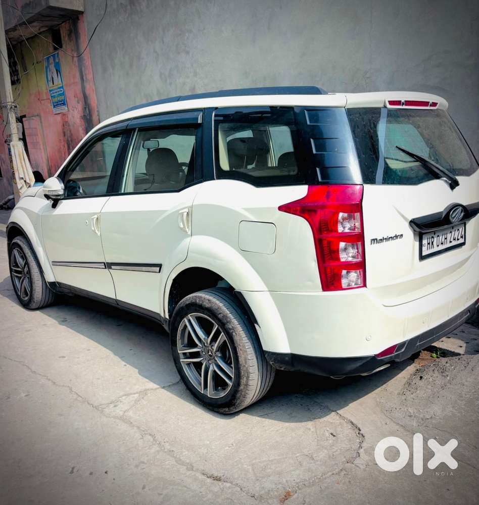 Mahindra Xuv500 W6 August 2017