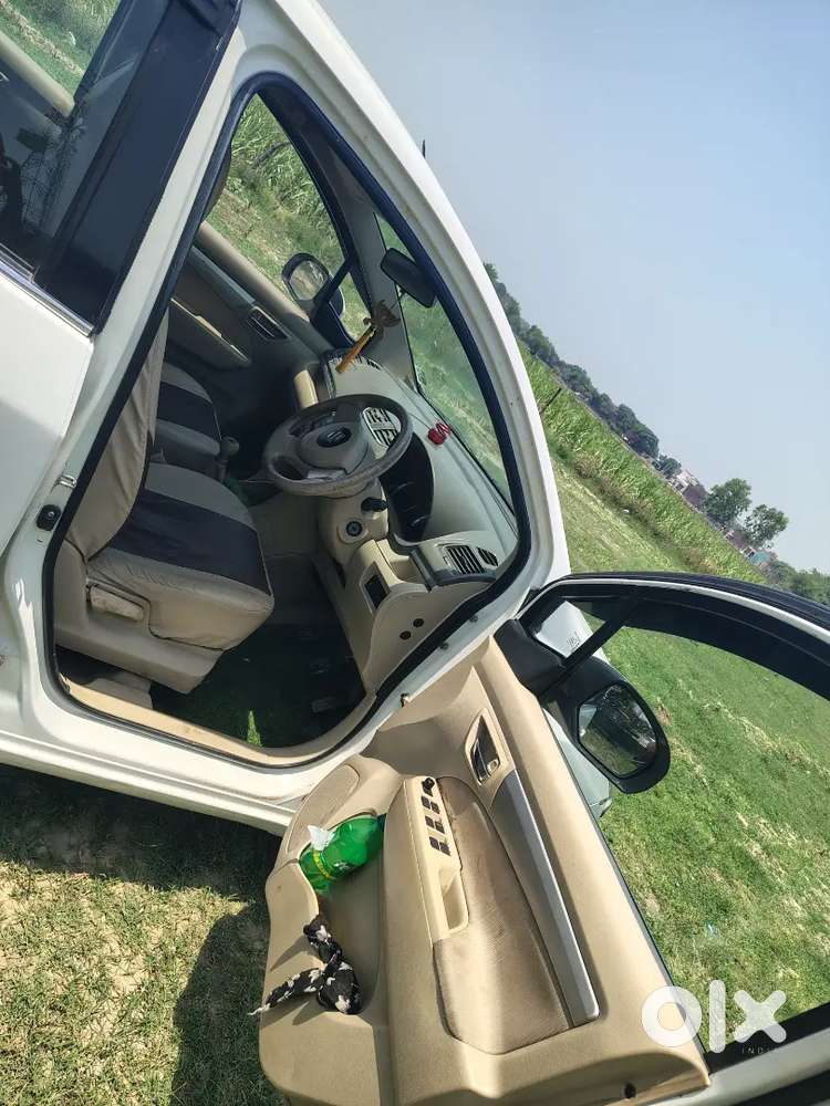 Maruti Suzuki Ertiga 2013 डीज़ल