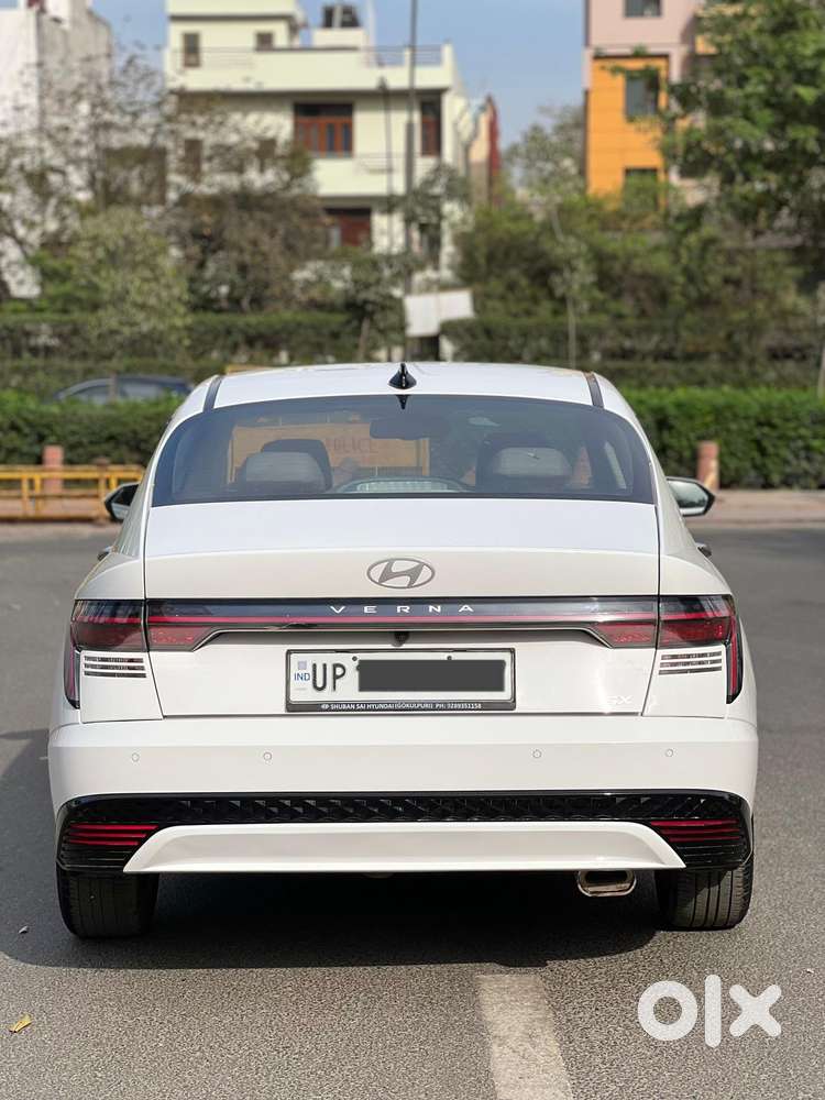 Hyundai Verna, 2023, Petrol