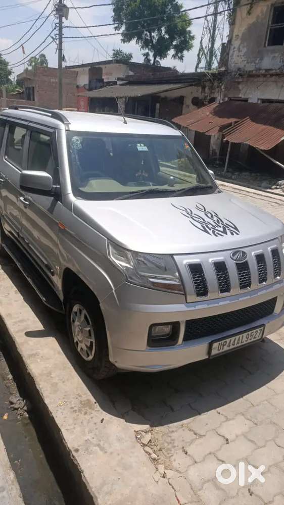 Mahindra Tuv 300 2017 Diesel 112000 Km Driven