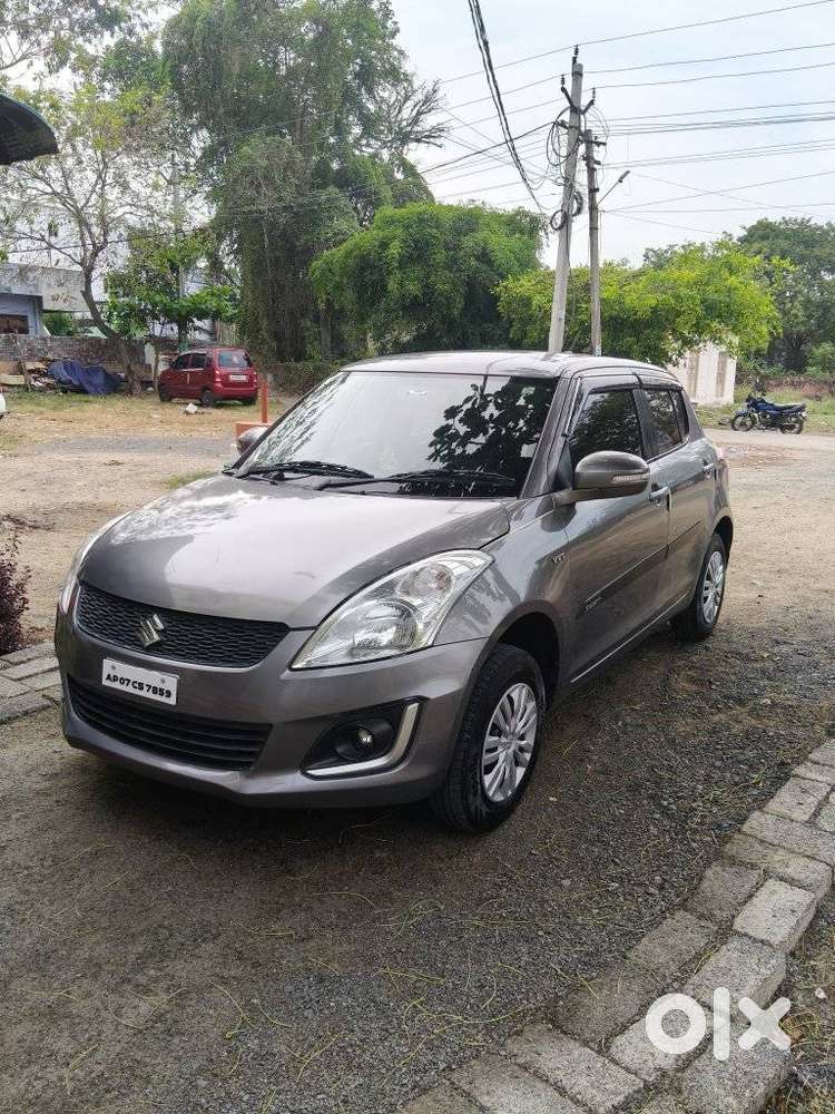 Maruti Suzuki Swift Vxi 1.2 Abs Bs-iv, 2016, Petrol