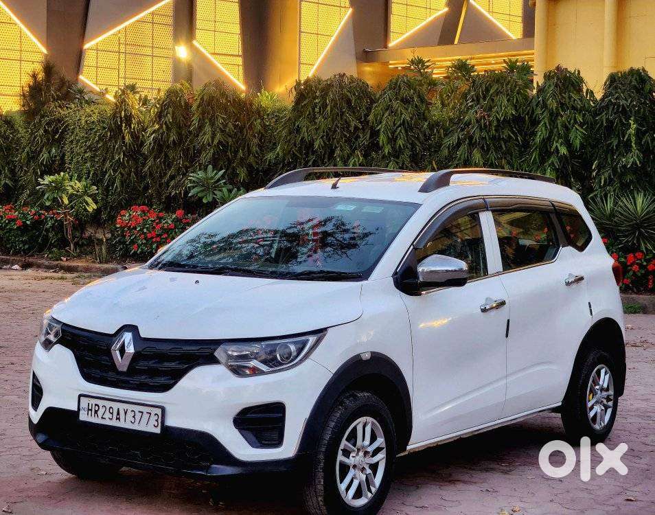 Renault Triber Rxl, 2022, Petrol