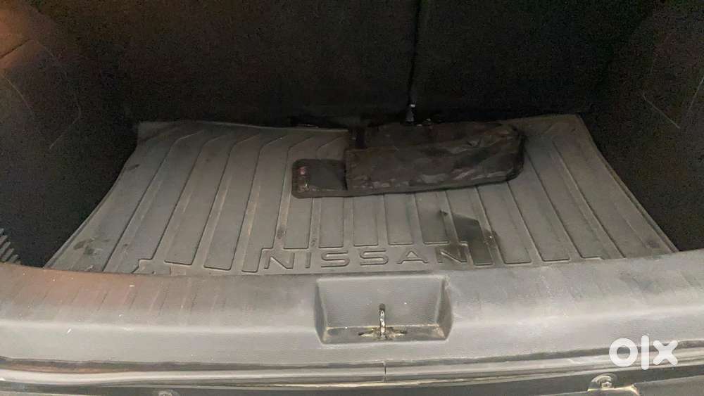 Nissan Magnite 1.0 Xv Premium, 2021, Petrol
