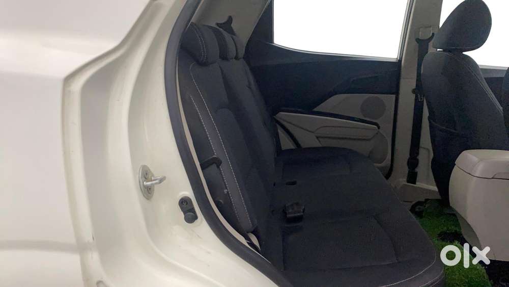 Mahindra Xuv300 W8 Diesel, 2020, Diesel