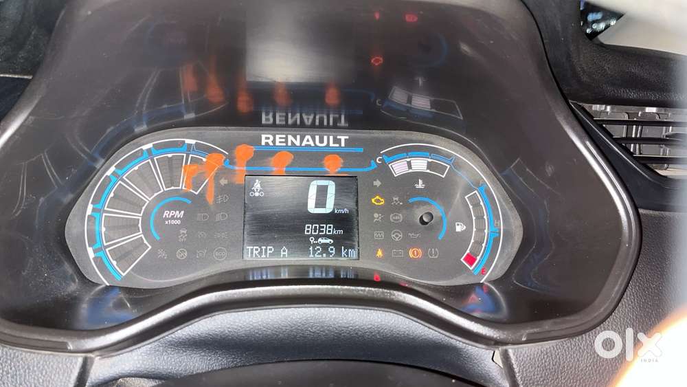 Renault Triber Rxl, 2025, Petrol