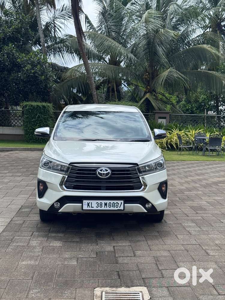 2016 Toyota Innova Crysta