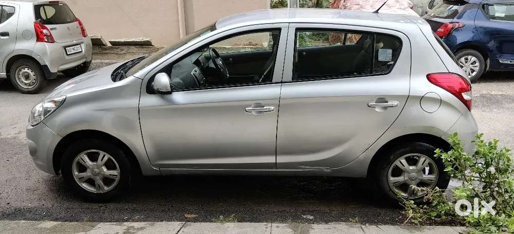 Top End , Primium Hatchback,