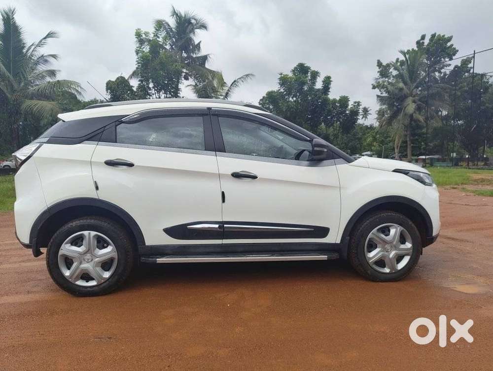 Tata Nexon 1.2 Revotron Xm (s), 2021, Petrol