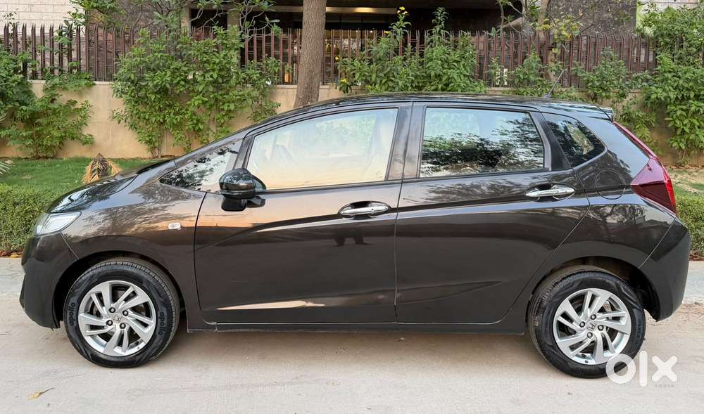 Honda Jazz V Automatic, 2018, Petrol