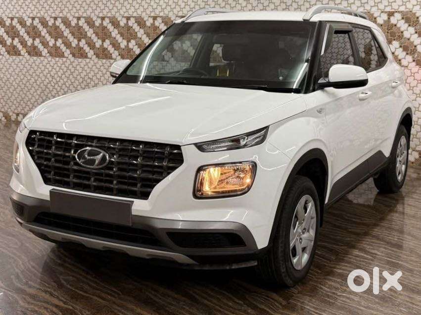 Hyundai Venue S 1.2 Petrol, 2020, Petrol