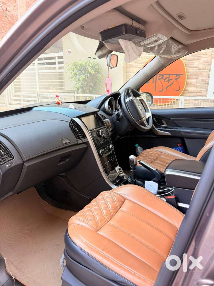 Xuv 500 W11 Top Model