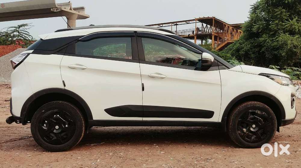 Tata Nexon 1.5 Revotorq Xm (s), 2022, Diesel