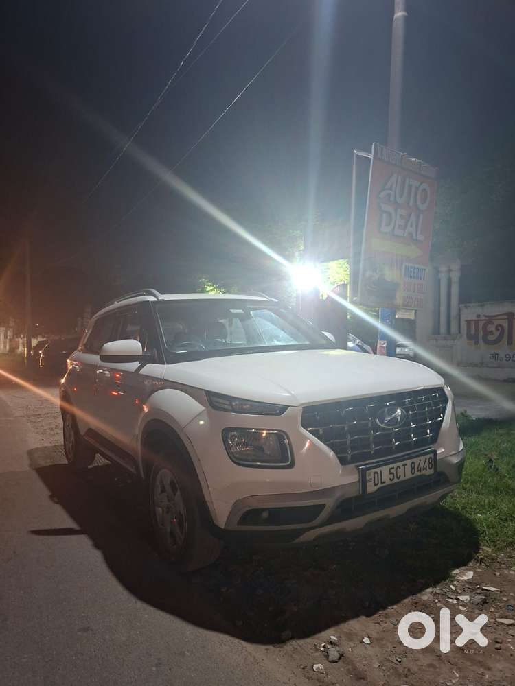 Hyundai Venue S 1.2 Petrol, 2022, Petrol