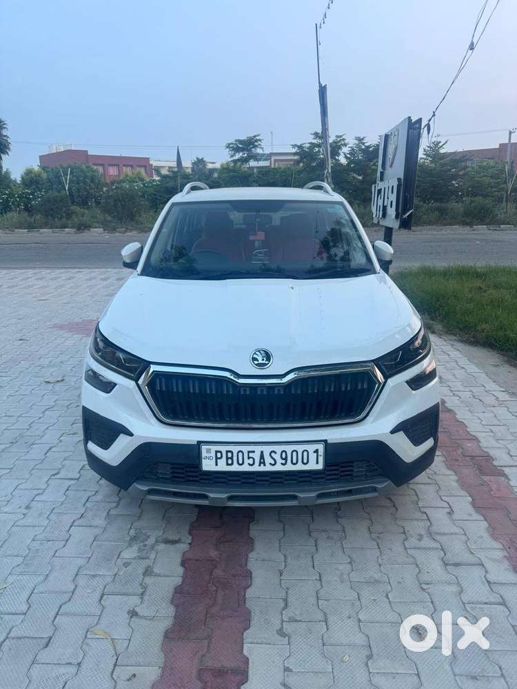 Škoda Car For Sale  Excellent Condition  Well Maintained
