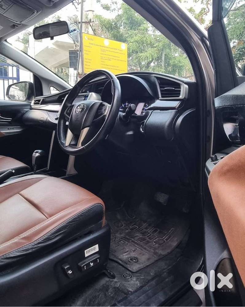 Toyota Innova Crysta