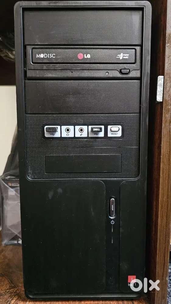 Desktop computerDesktop with 15.5 Acer Monitor