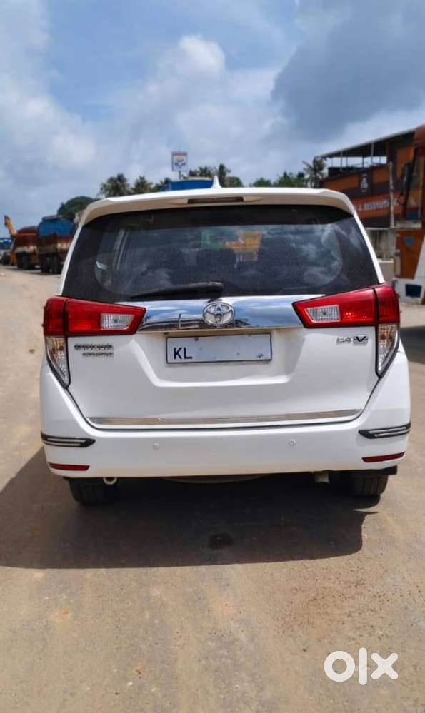 Toyota Innova Crysta 2.4 V 8 Str, 2018, Diesel