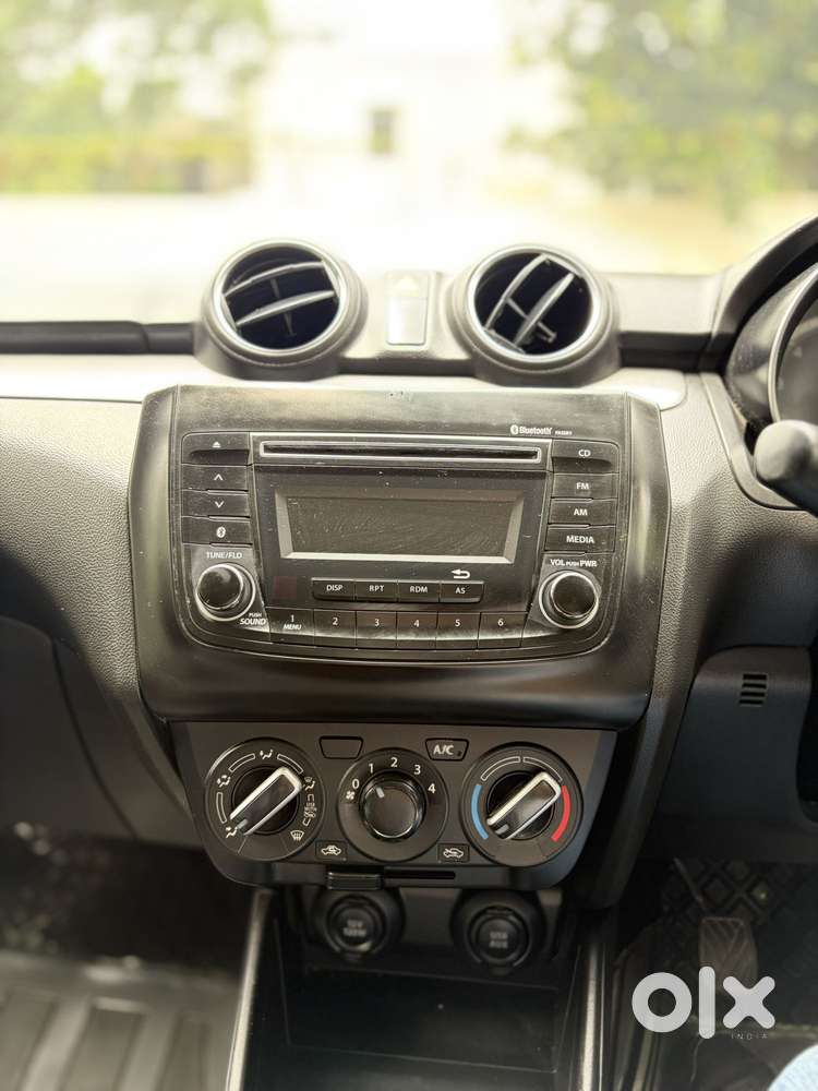 Maruti Suzuki Swift Vvt Vxi, 2021, Petrol