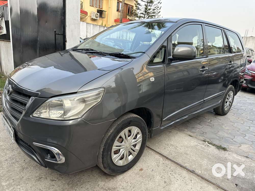 Toyota Innova 2.5 G (diesel) 7 Seater Bs Iv, 2014, Diesel