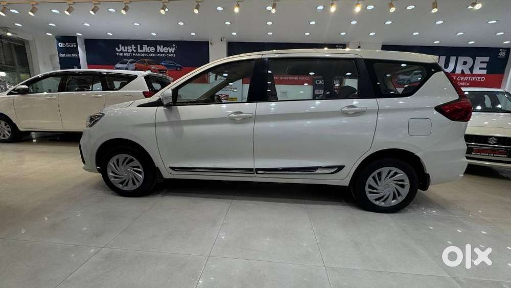Maruti Suzuki Ertiga 2022-2023 Vxi Cng, 2022, Petrol