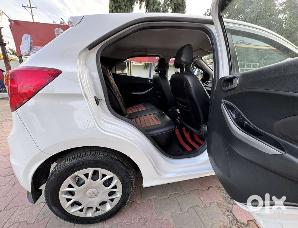 Ford Figo 1.2p Trend Mt, 2015, Petrol