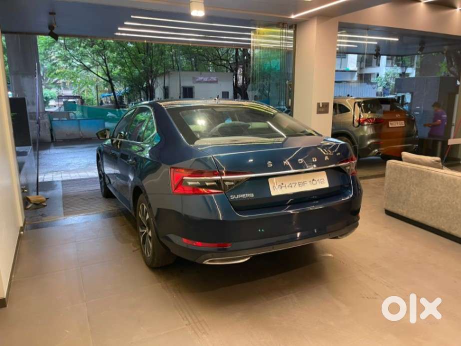 Skoda Superb 2.0 Tsi At L&k, 2022, Petrol