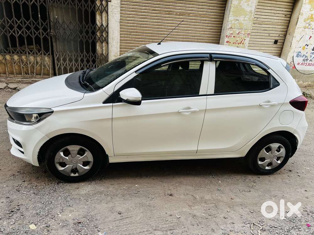 Tata Tiago 1.2 Revotron Xt (o), 2021, Petrol