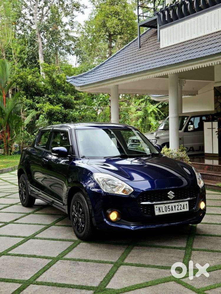Maruti Suzuki Swift Vxi Optional, 2022, Petrol
