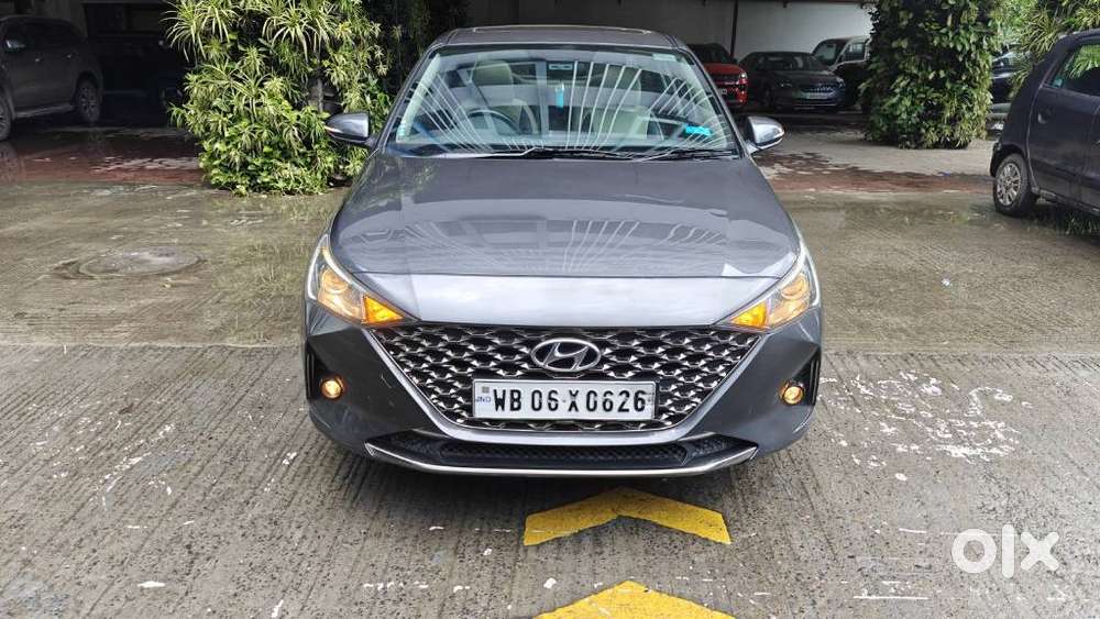 Hyundai Verna 1.5 Sx Ivt, 2022, Petrol