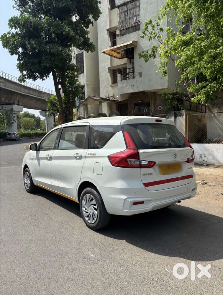 Maruti Suzuki Ertiga Vxi Shvs, 2023, Petrol