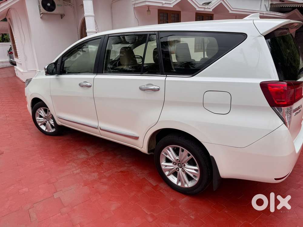 Toyota Innova Crysta Diesel 2021